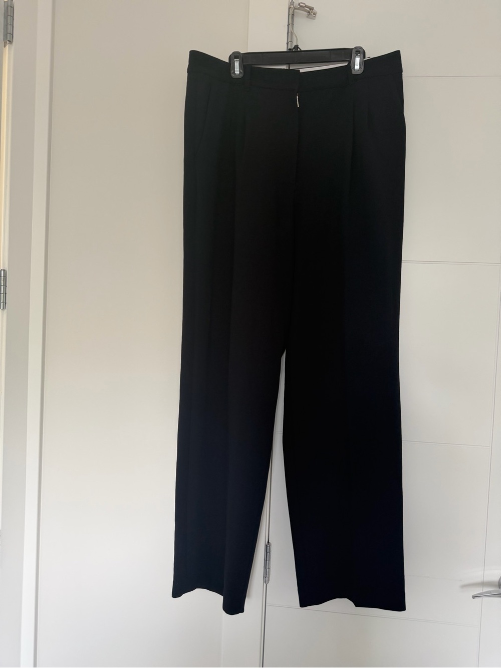 Aritzia (Wilfred) The Effortless Pant™ Crepette in Black 16 tall